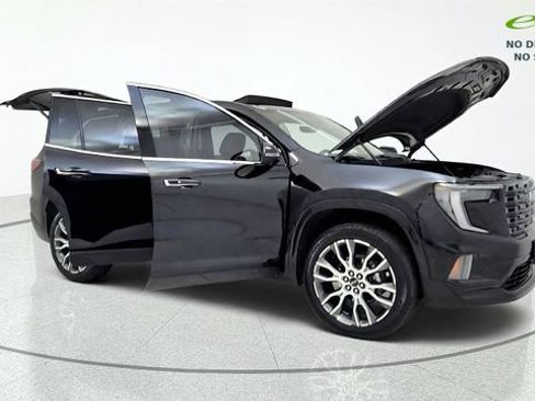 Used 2026 GMC Acadia Denali Ultimate FWD image 11