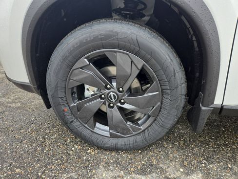 New 2026 Nissan Rogue SV image 11