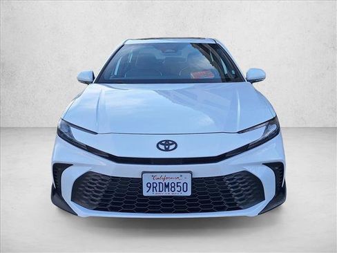 Certified 2025 Toyota Camry SE w/ Convenience Package image 2