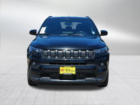 Used 2022 Jeep Compass Latitude w/ Convenience Group AWD/4WD image 2