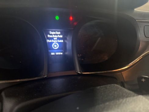 Used 2015 Toyota Avalon XLE Premium FWD image 3