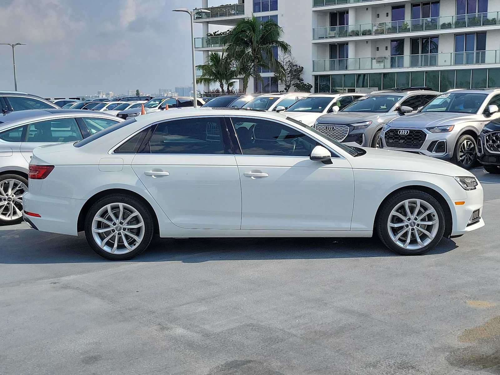Used 2019 Audi A4 2.0T Premium w/ Convenience Package FWD image 7