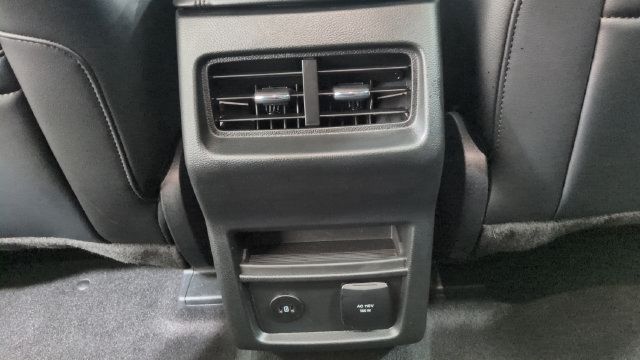 Used 2024 Ford Edge SEL w/ Convenience Package AWD/4WD image 31