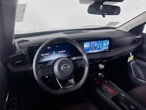 New 2026 Nissan Kicks SR w/ Cold Weather Package image 9