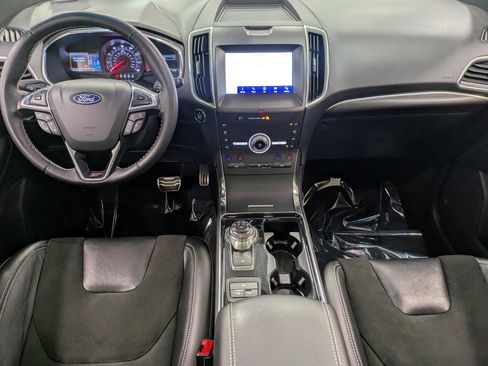 Used 2020 Ford Edge ST w/ Equipment Group 401A AWD/4WD image 24