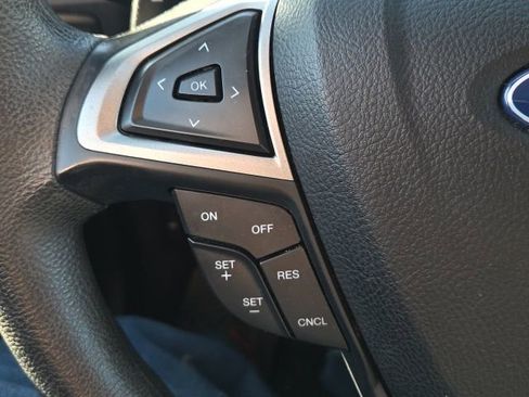 Used 2020 Ford Fusion SE image 37