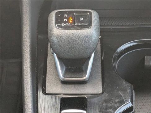 Used 2024 Nissan Rogue SV image 12