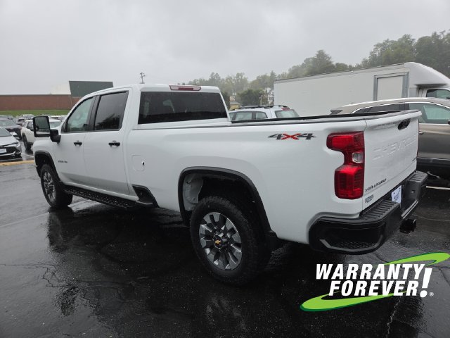 Used 2023 Chevrolet Silverado 2500 Custom w/ Custom Convenience Package AWD/4WD image 5