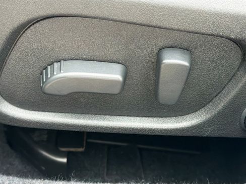 Used 2017 Subaru Forester 2.5i Touring image 24