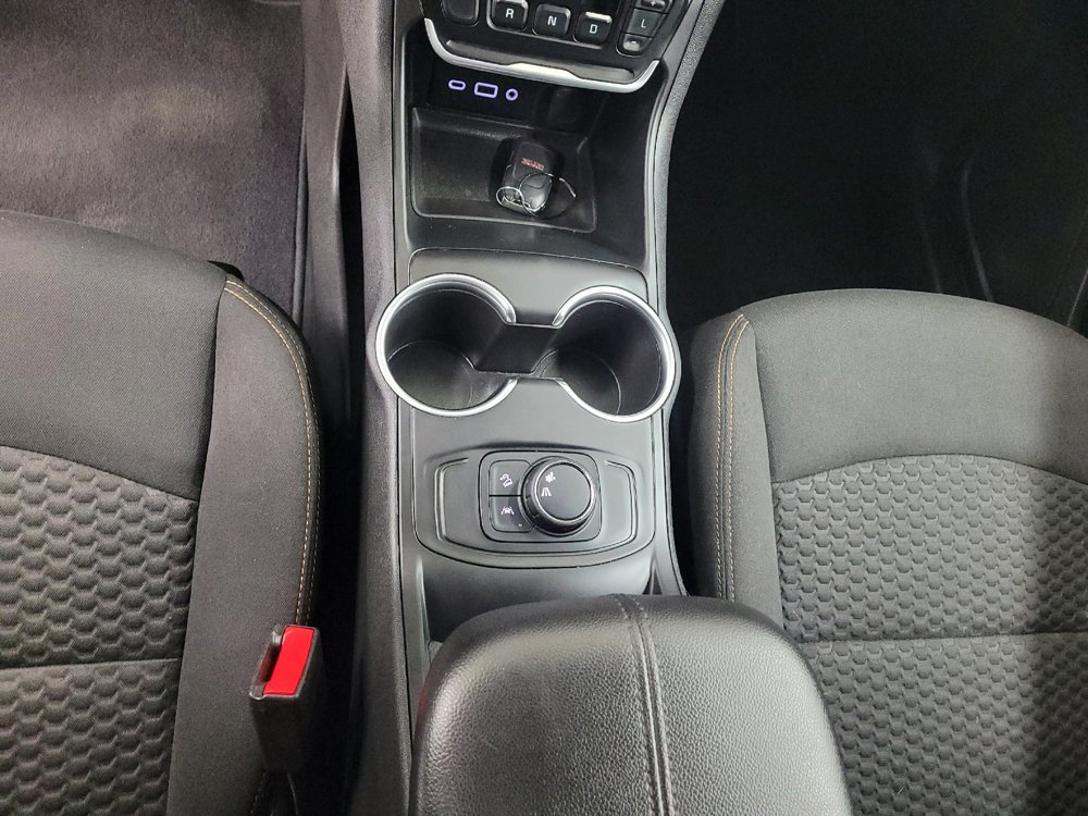 Used 2020 GMC Terrain SLE w/ Elevation Edition FWD image 26