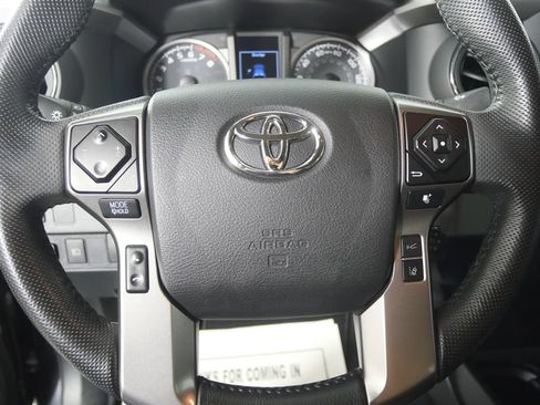 Used 2022 Toyota Tacoma SR5 w/ Technology Package RWD image 19