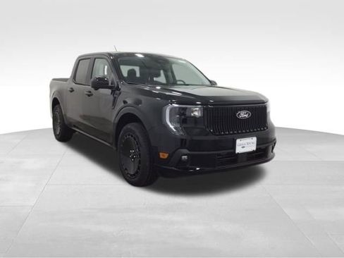 New 2025 Ford Maverick Lobo image 4