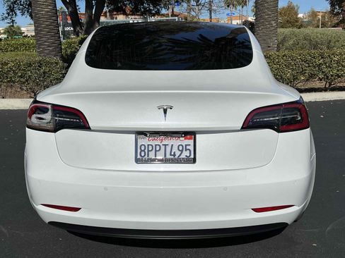 Used 2020 Tesla Model 3 Standard Range Plus image 18