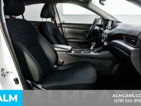 Used 2025 Nissan Sentra S image 19