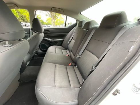Used 2024 Nissan Altima 2.5 SV FWD image 25
