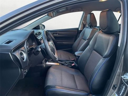 Used 2018 Toyota Corolla SE image 10