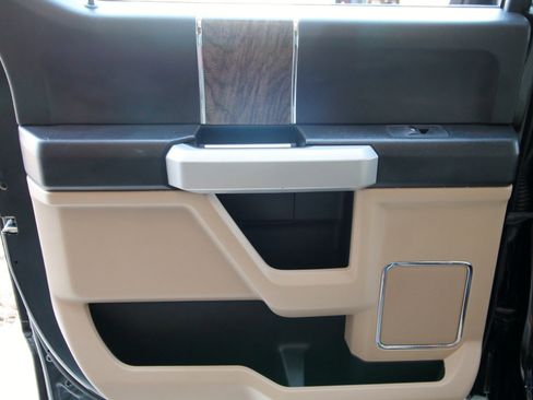 Used 2018 Ford F250 Lariat w/ Lariat Ultimate Package image 47