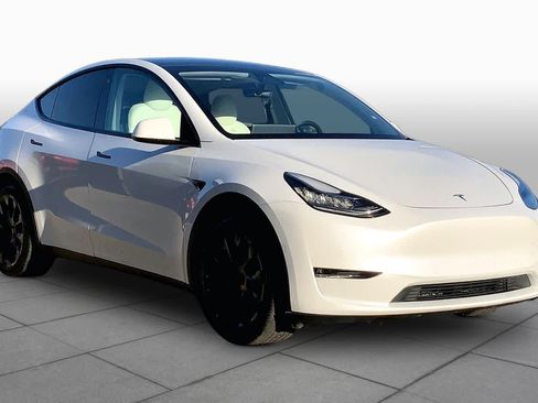 Used 2020 Tesla Model Y Long Range AWD/4WD image 2
