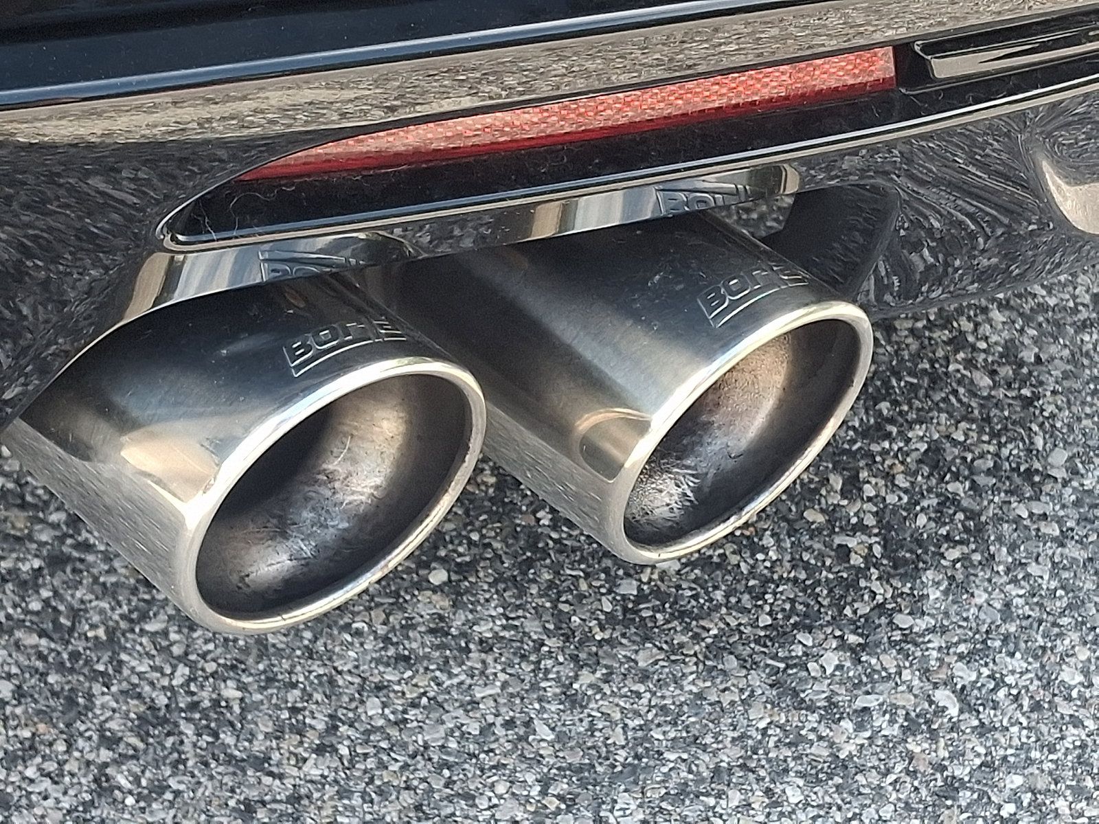 Used 2018 Chevrolet Camaro SS RWD image 32