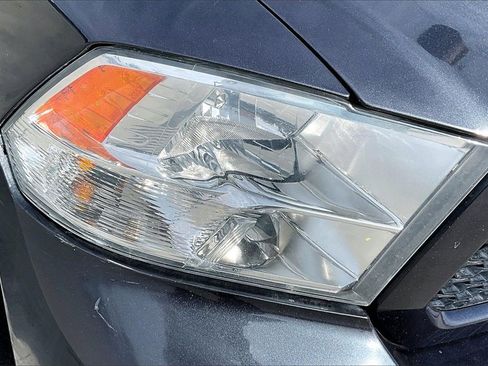 Used 2017 RAM 1500 Express image 31