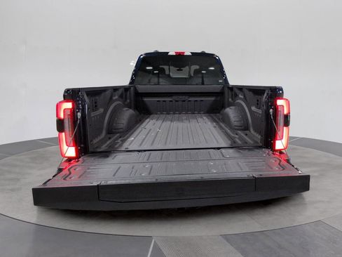 Used 2025 Ford F350 Platinum w/ Platinum Plus Package image 19
