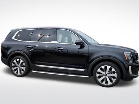 Used 2022 Kia Telluride S image 11