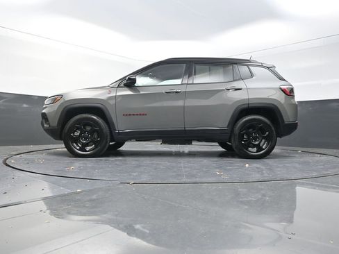 Used 2024 Jeep Compass Trailhawk image 26
