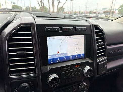 Used 2021 Ford F250 Limited AWD/4WD image 4