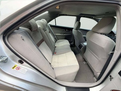 Used 2012 Toyota Camry XLE FWD image 23