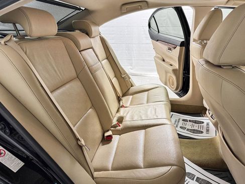 Used 2013 Lexus ES 300h image 11