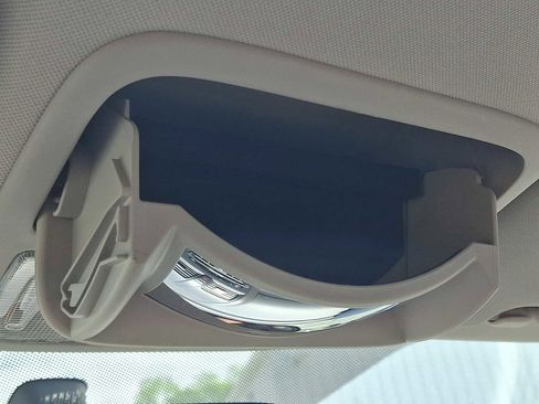 Used 2011 Honda CR-V EX image 25