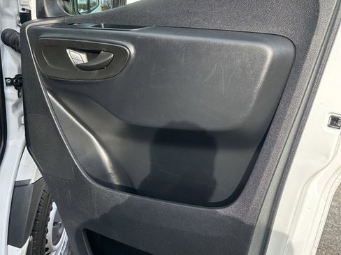 Used 2023 Mercedes-Benz Sprinter 2500 image 27