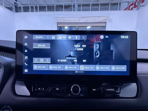 Used 2025 Mitsubishi Outlander SE FWD image 26