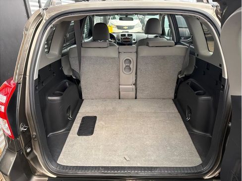 Used 2011 Toyota RAV4 AWD w/ Base L4 Extra Value Pkg image 21