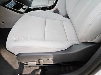 New 2026 Hyundai Kona SEL Premium video 4