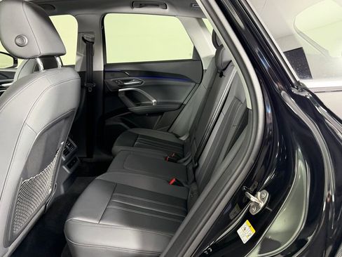 Used 2025 Audi Q5 Premium w/ Convenience Package AWD/4WD image 31