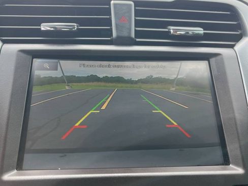 Used 2016 Ford Fusion Titanium FWD image 12
