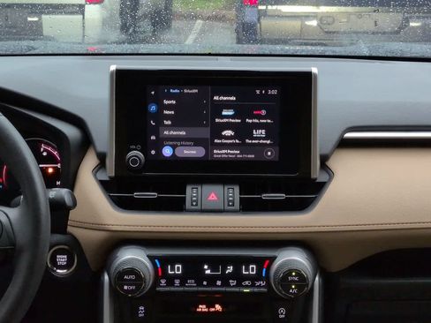 Used 2025 Toyota RAV4 XLE Premium FWD image 17