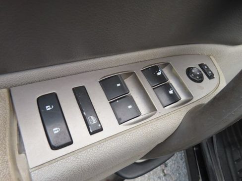 Used 2013 Chevrolet Silverado 1500 W/T AWD/4WD image 12
