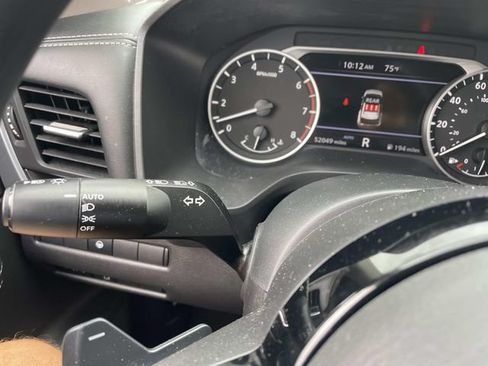 Used 2023 Nissan Rogue SV AWD/4WD image 32