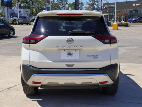 Used 2023 Nissan Rogue Platinum image 23