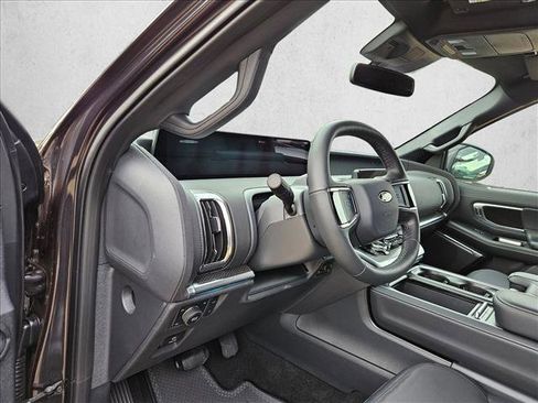 New 2026 Ford Expedition Max Platinum w/ Stealth Appearance Package AWD/4WD image 3