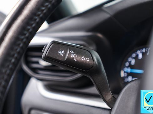 Used 2020 Ford Explorer XLT image 20