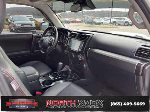 Used 2020 Toyota 4Runner Venture image 30