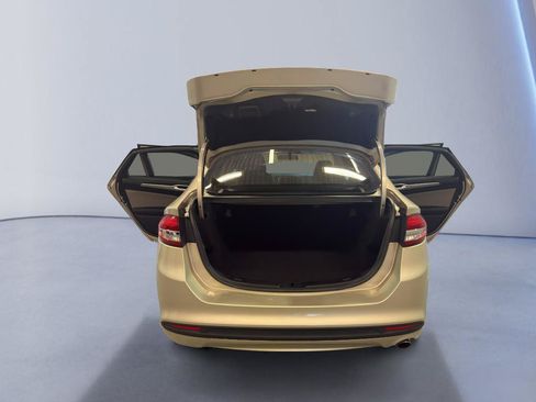 Used 2017 Ford Fusion S FWD image 13