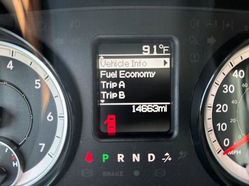 Used 2018 RAM 1500 Express RWD image 5