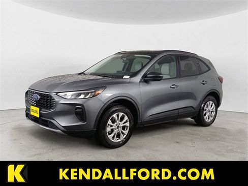 Used 2025 Ford Escape Active image 1