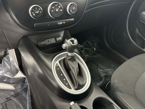 Used 2018 Kia Soul image 16