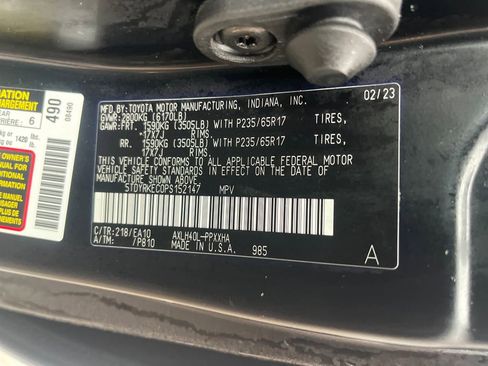 Certified 2023 Toyota Sienna XLE image 32