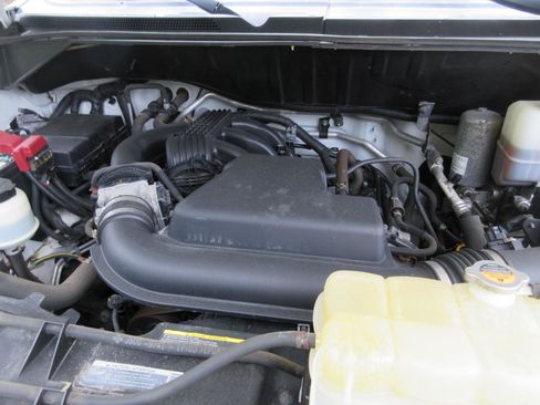 Used 2021 Nissan NV 2500 SV RWD image 34